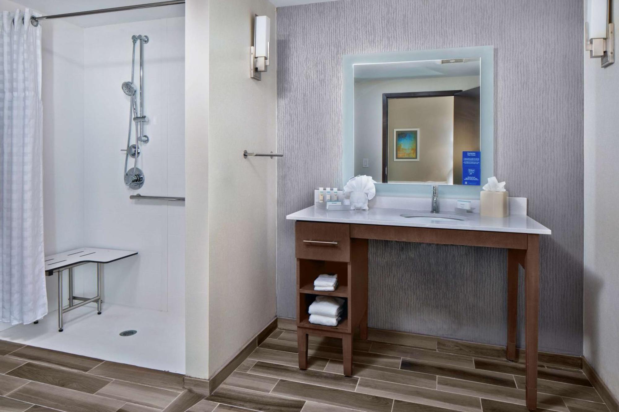 Homewood Suites By Hilton Greensboro Wendover, Nc Exterior photo