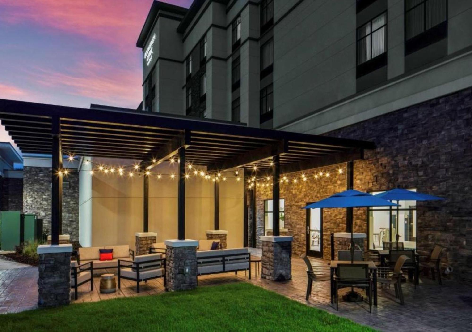 Homewood Suites By Hilton Greensboro Wendover, Nc Exterior photo
